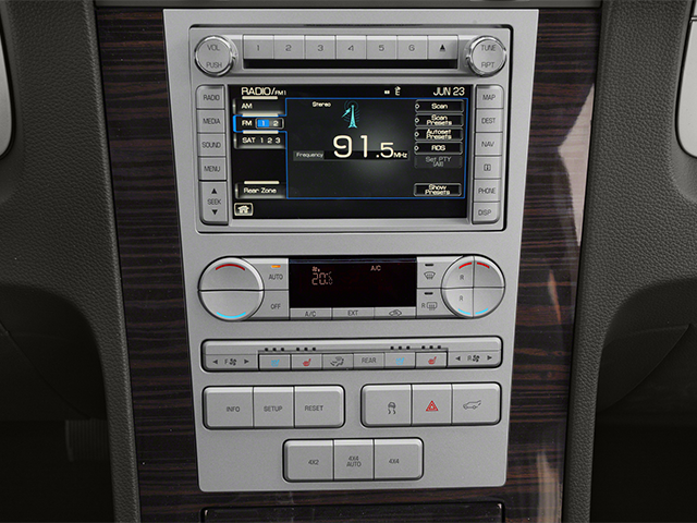 2014 Lincoln Navigator L Base