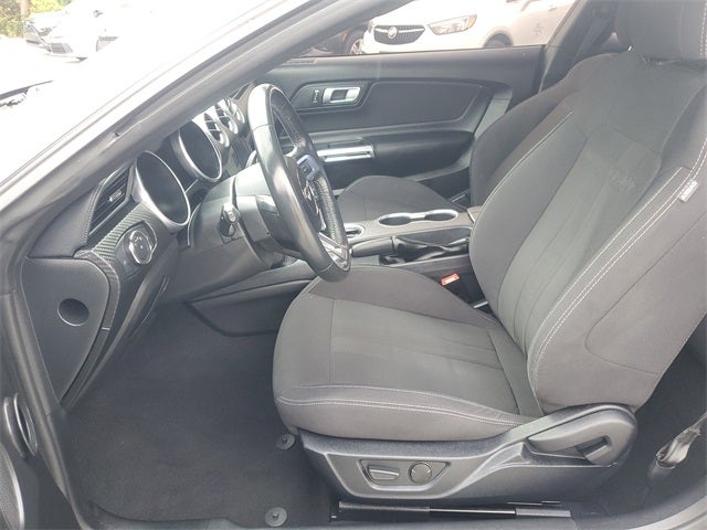 2022 Ford Mustang EcoBoost