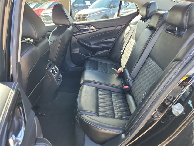 2023 Nissan Maxima Platinum