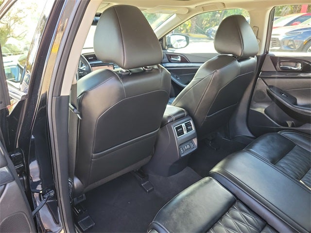 2023 Nissan Maxima Platinum