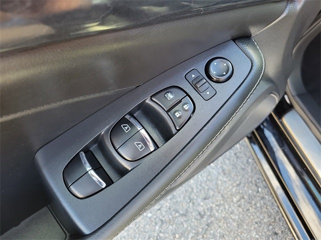 2023 Nissan Maxima Platinum