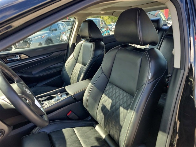 2023 Nissan Maxima Platinum