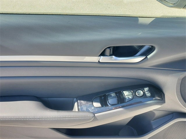 2025 Nissan Altima SL