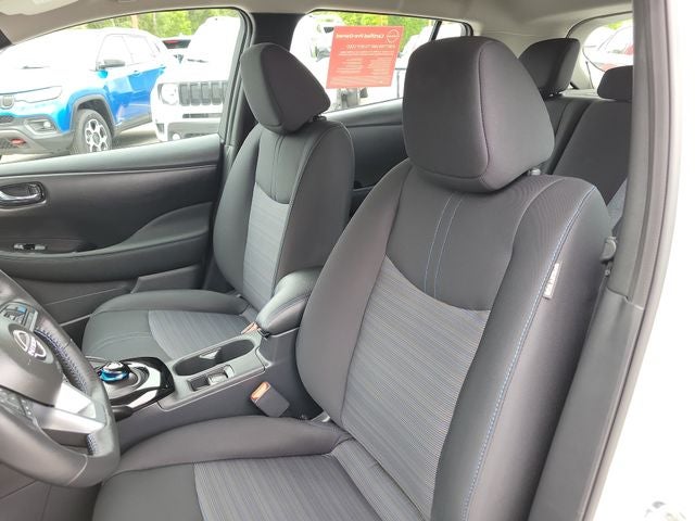 2023 Nissan Leaf SV Plus