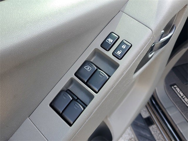 2020 Nissan Frontier SV