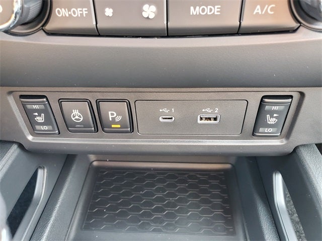 2026 Nissan Frontier Crew Cab SV