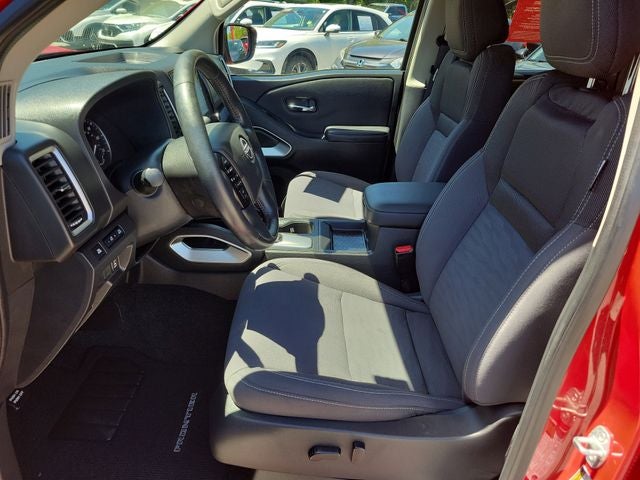 2023 Nissan Frontier Crew Cab SV