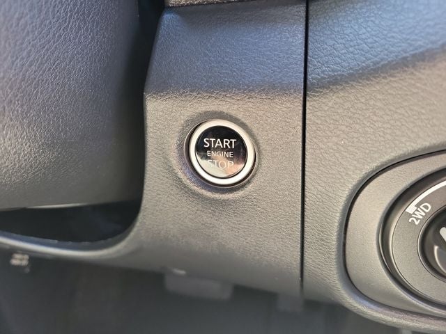 2023 Nissan Frontier Crew Cab SV