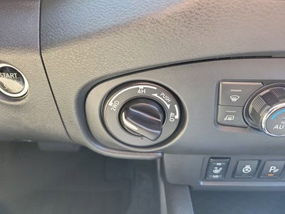 2023 Nissan Frontier Crew Cab SV