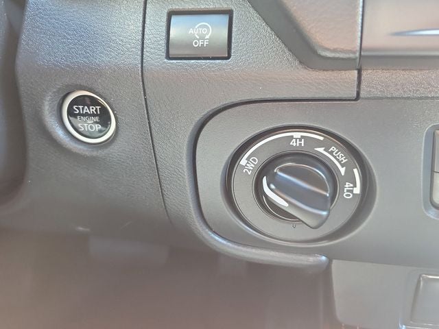 2025 Nissan Frontier Crew Cab PRO-4X®