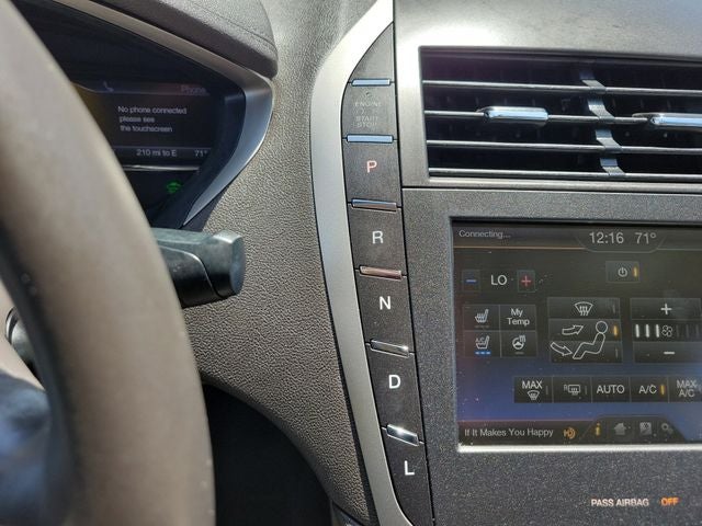 2016 Lincoln MKZ Hybrid Base