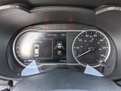 2025 Nissan Versa SR