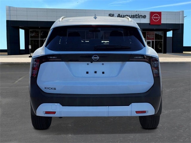 2025 Nissan Kicks SV