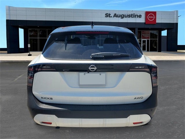 2025 Nissan Kicks SV