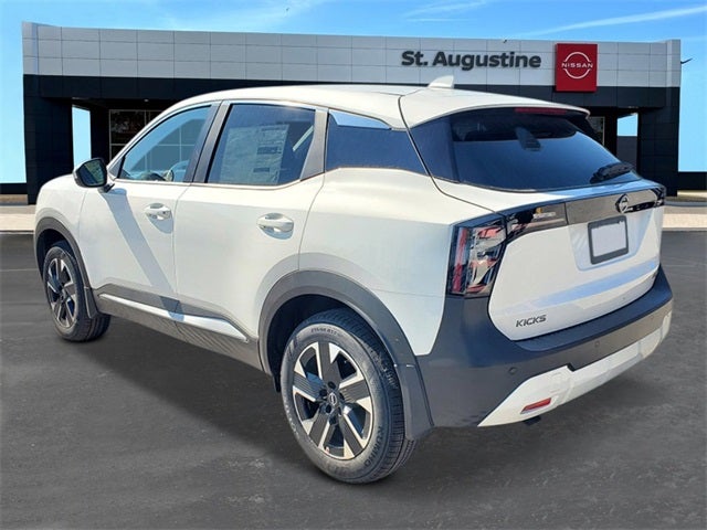 2025 Nissan Kicks SV