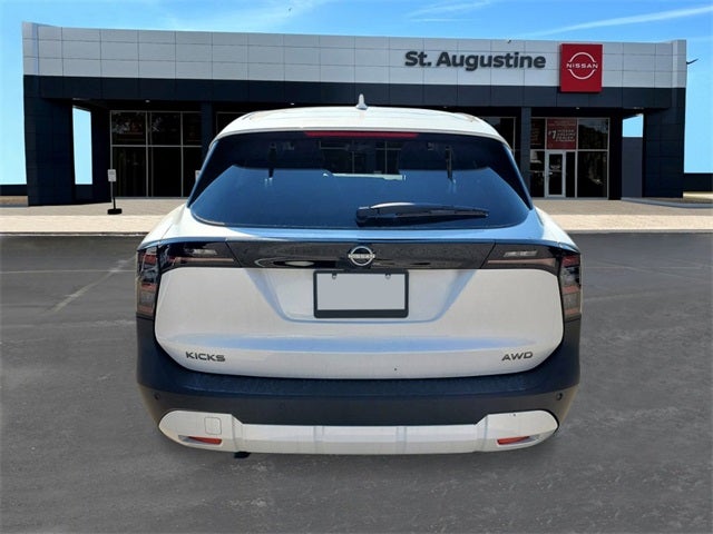 2025 Nissan Kicks SV