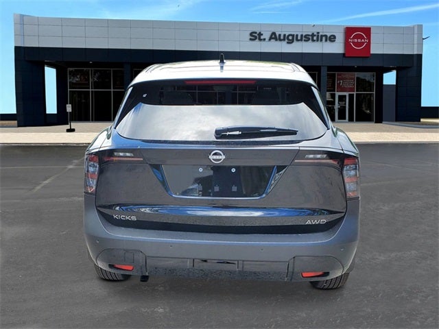 2025 Nissan Kicks SV