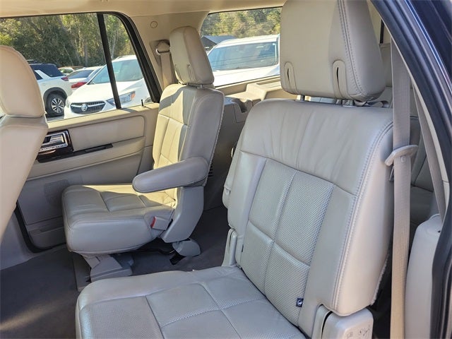 2014 Lincoln Navigator L Base