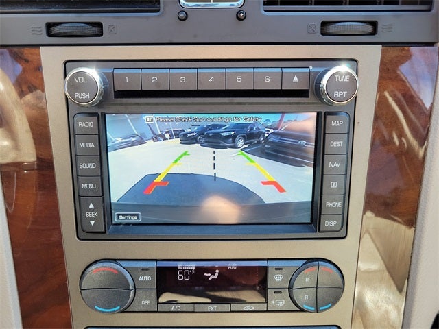 2014 Lincoln Navigator L Base