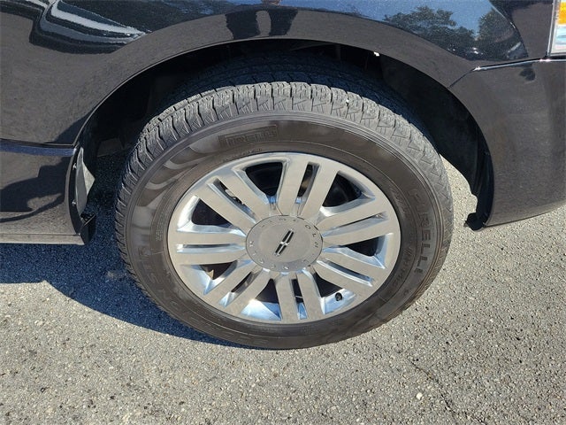 2014 Lincoln Navigator L Base