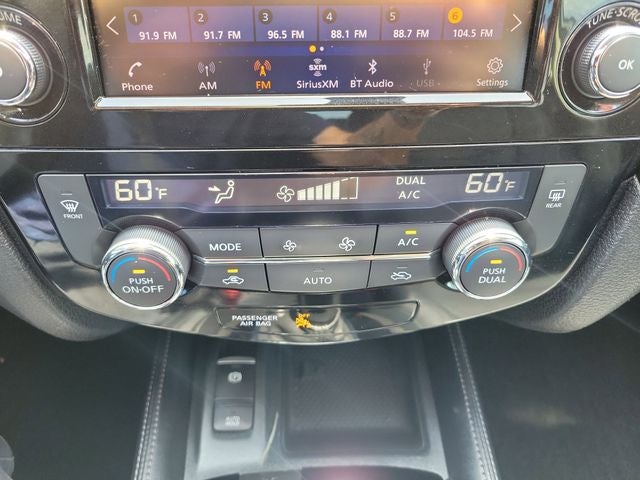 2020 Nissan Rogue SL