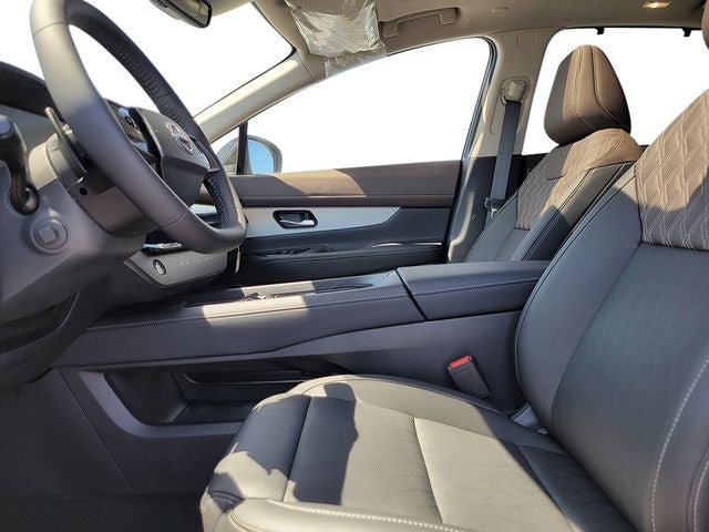 2026 Nissan N/A Platinum