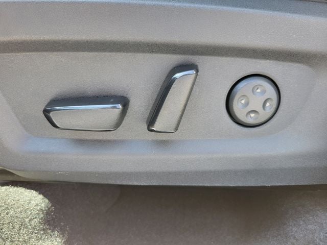 2026 Nissan N/A Platinum