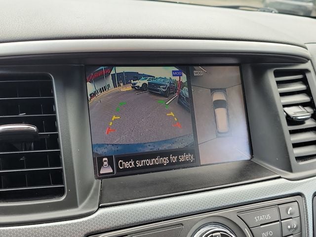 2020 Nissan Pathfinder SL