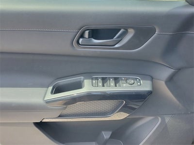 2025 Nissan Pathfinder S