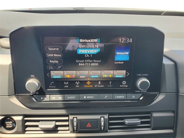 2025 Nissan Pathfinder S