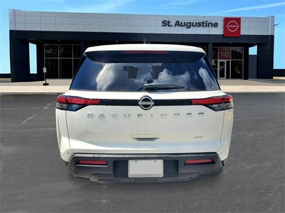 2025 Nissan Pathfinder S