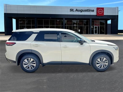 2025 Nissan Pathfinder S