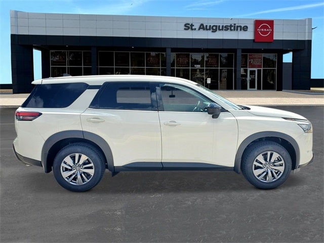 2025 Nissan Pathfinder S