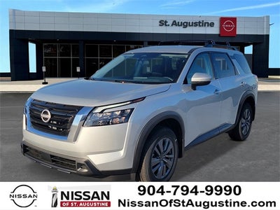 2025 Nissan Pathfinder SV