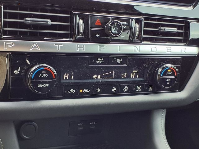 2026 Nissan Pathfinder SV