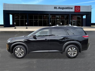 2025 Nissan Pathfinder SL