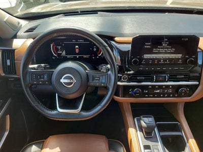 2023 Nissan Pathfinder Platinum