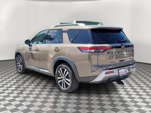 2023 Nissan Pathfinder Platinum