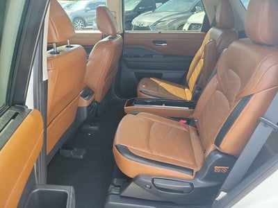 2022 Nissan Pathfinder Platinum