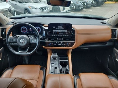 2024 Nissan Pathfinder Platinum