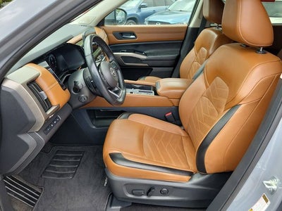 2024 Nissan Pathfinder Platinum