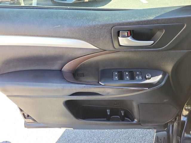 2016 Toyota Highlander XLE V6