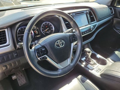 2016 Toyota Highlander XLE V6