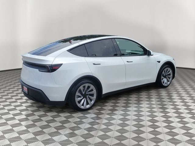 2026 Tesla Model Y Premium