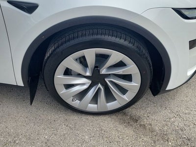 2026 Tesla Model Y Premium