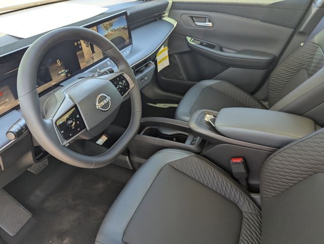 2026 Nissan LEAF Platinum+