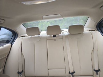 2015 BMW 3 Series 328i