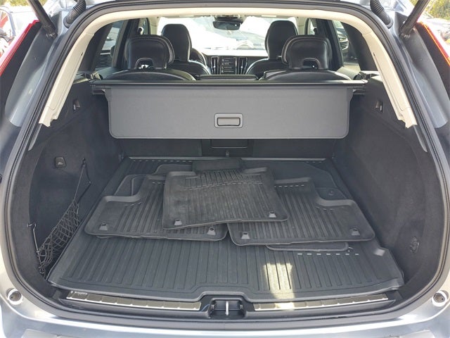 2020 Volvo XC60 T5 Momentum