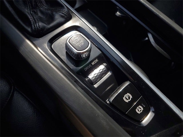 2020 Volvo XC60 T5 Momentum