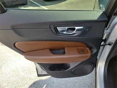 2021 Volvo XC60 T5 Inscription